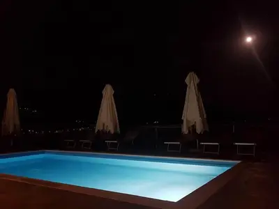 PoolOfHouse