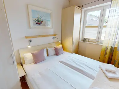 Strandnahes Ferienhaus für 4 Personen und Hund mit Garten, Sauna und Kamin