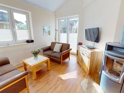 Ferienhaus mit Terrasse, Kamin und Parkplatz in Strandnähe