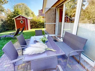 Strandnahes Ferienhaus für 4 Personen mit eingezäuntem Garten und Kamin