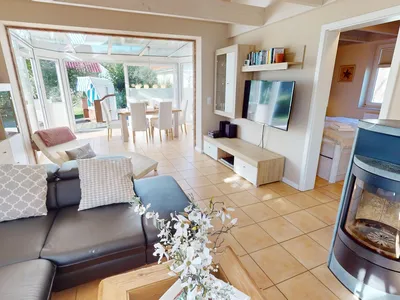 Ferienhaus für 6 Personen und Hund mit Kamin, Sauna und eingezäuntem Garten