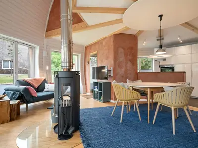 Ferienhaus Eos - Kugelhaus am Tollensesee - offenes Wohnkonzept
