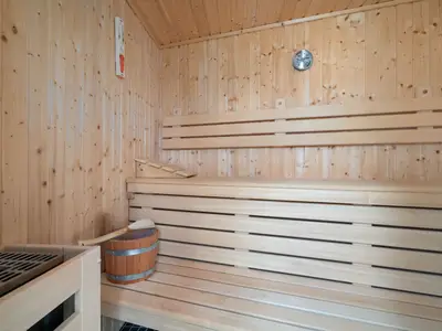 Ferienhaus Eos - Kugelhaus am Tollensesee - mit hauseigener Sauna
