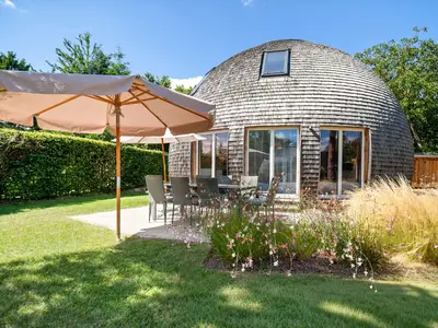 Ferienhaus Solveig - Kugelhaus am Tollensesee - Ferienhaus mit besonderem Flair