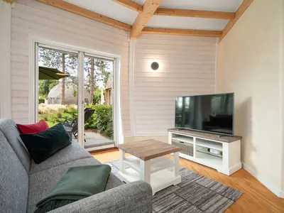 Ferienhaus Kia - Kugelhaus am Tollensesee - gemütliche Couch