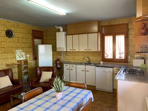 22767939-Ferienhaus-4-Peramola-300x225-2