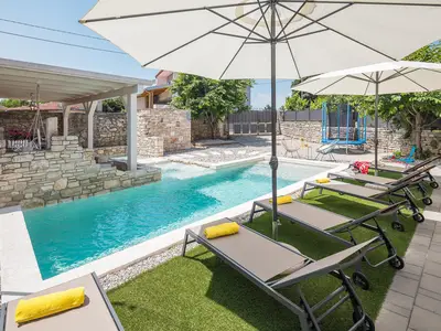 pool