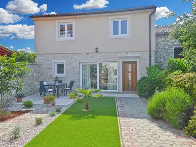 Ferienhaus für 6 Personen (86 m²) in Peroj 1/10