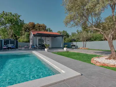 Ferienhaus für 5 Personen (55 m²) in Peroj 1/10