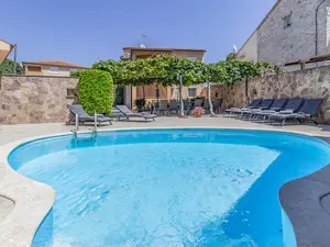 Ferienhaus für 13 Personen (192 m²) in Peroj