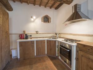 23837907-Ferienhaus-4-Perugia-300x225-1