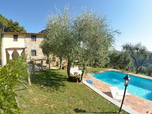 23300558-Ferienhaus-6-Pescaglia-300x225-0