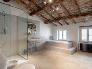 22638987-Ferienhaus-16-Pescaglia-300x225-0