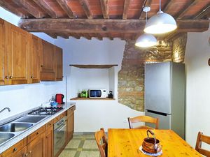 23670930-Ferienhaus-4-Pescia-300x225-4