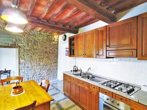 23670930-Ferienhaus-4-Pescia-300x225-5