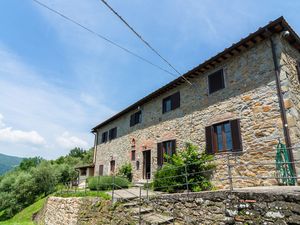 19351285-Ferienhaus-10-Pescia-300x225-2