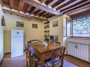 23849114-Ferienhaus-6-Pescia-300x225-2