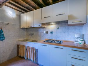 23849114-Ferienhaus-6-Pescia-300x225-4