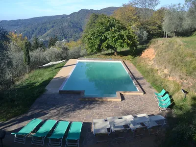 PoolOfHouse
