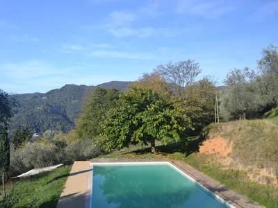 PoolOfHouse