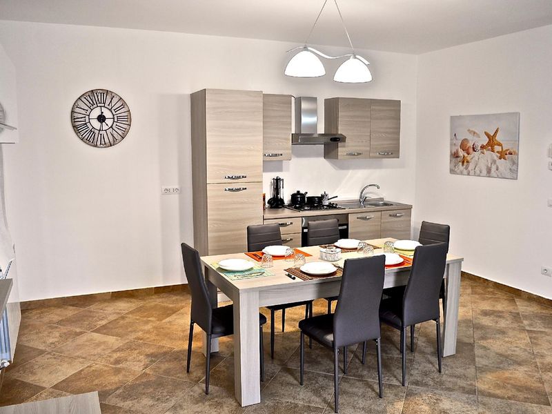 23325918-Ferienhaus-6-Pescia Romana-800x600-1