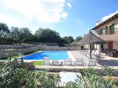 PoolOfHouse