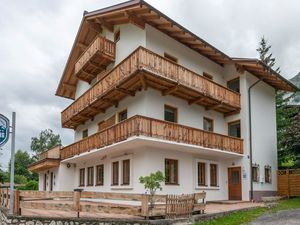 Ferienhaus für 26 Personen (560 m²) in Pettneu