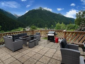 22086037-Ferienhaus-26-Pettneu-300x225-1