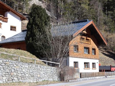 Außenseite Ferienhaus [Sommer]