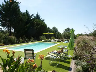 PoolOfHouse