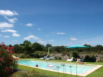 PoolOfHouse