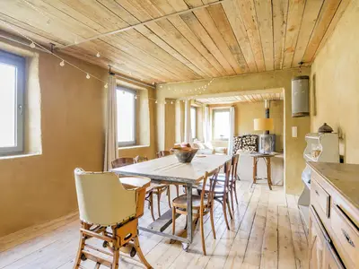 DiningRoom