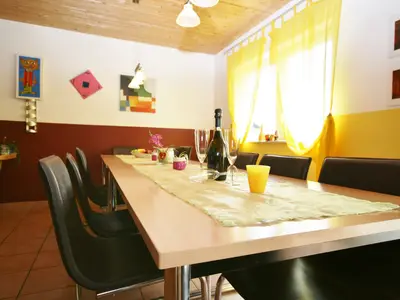 DiningRoom