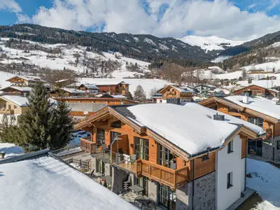 Außenseite Ferienhaus [Winter]