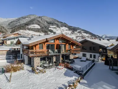 Außenseite Ferienhaus [Winter]