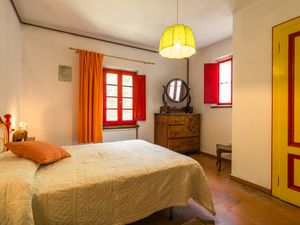 19351293-Ferienhaus-6-Pistoia-300x225-4