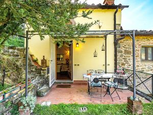 23054771-Ferienhaus-3-Pistoia-300x225-5