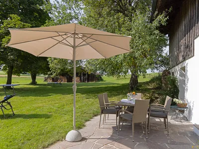 Terrasse mit Blick ins Grüne
