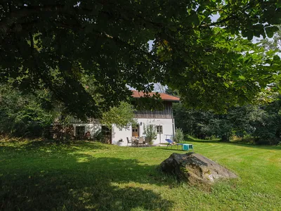 Ferienhaus mit großem Garten