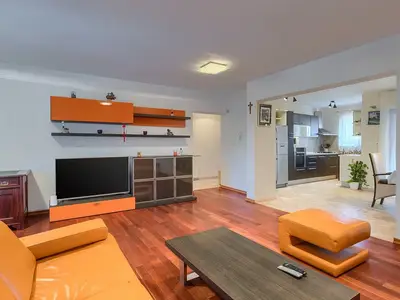 Ferienhaus für 16 Personen (370 m²) in Pjescana Uvala 3/10