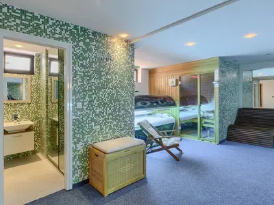 Ferienhaus für 16 Personen (370 m²) in Pjescana Uvala 9/10