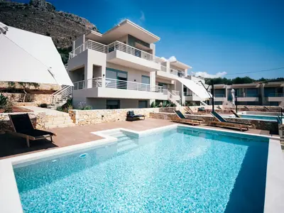 Exterior view Pool