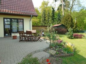 22367513-Ferienhaus-4-Plau am See-300x225-3