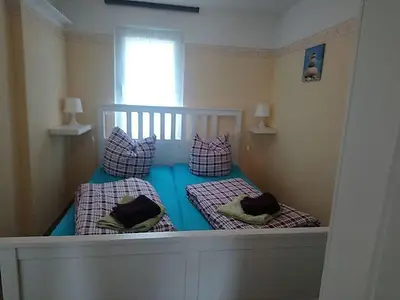 Schlafbereich. Es gibt ein weiters SZ mit Etagenbett
