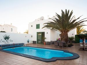 23325090-Ferienhaus-6-Playa Blanca-300x225-3