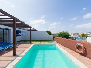 23081035-Ferienhaus-4-Playa Blanca-300x225-3