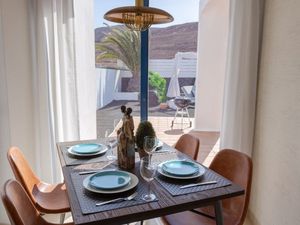 22409967-Ferienhaus-4-Playa Blanca-300x225-4