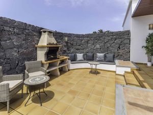 22925071-Ferienhaus-8-Playa Blanca-300x225-1