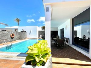 23993025-Ferienhaus-6-Playa Blanca-300x225-1