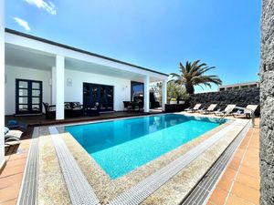 22440529-Ferienhaus-6-Playa Blanca-300x225-0